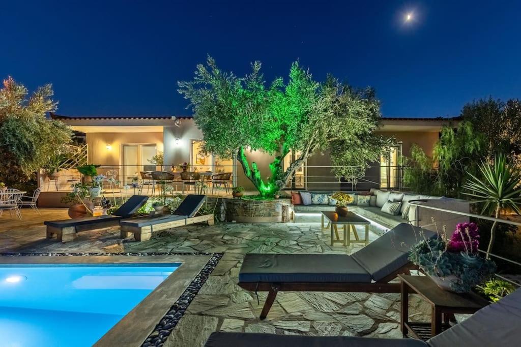 Skopelos Blue Heaven Pool Villa In Olive Grove エクステリア 写真