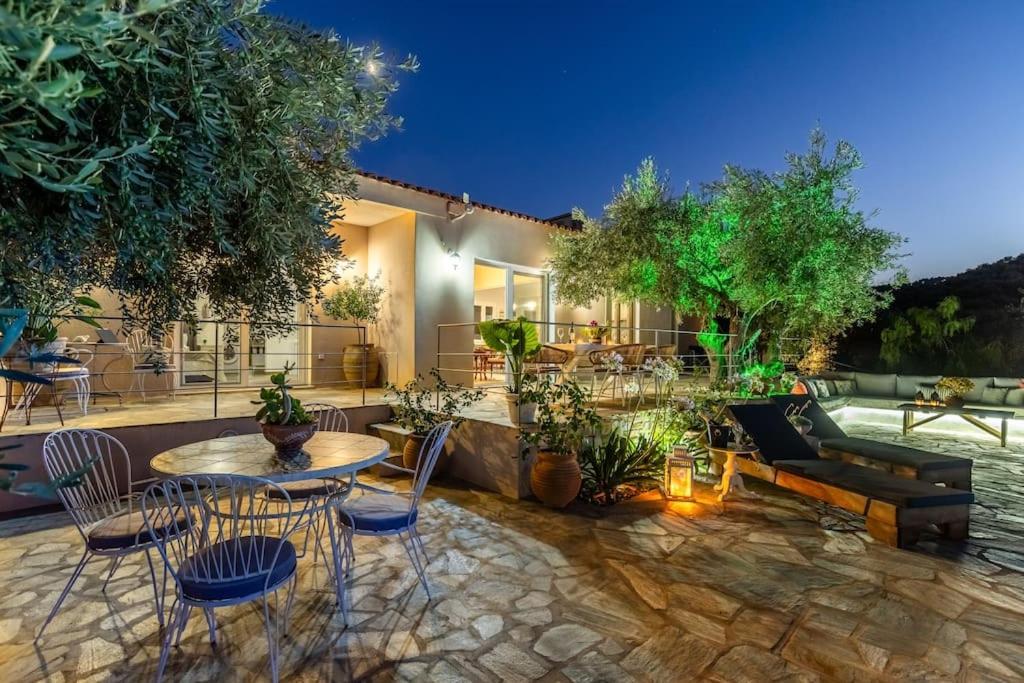 Skopelos Blue Heaven Pool Villa In Olive Grove エクステリア 写真