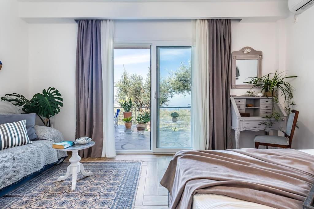 Skopelos Blue Heaven Pool Villa In Olive Grove エクステリア 写真