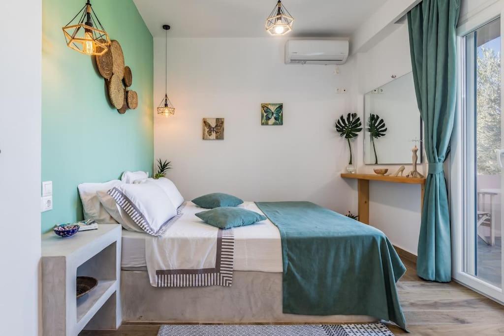 Skopelos Blue Heaven Pool Villa In Olive Grove エクステリア 写真